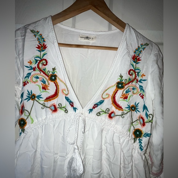 NATURAL LIFE White Dress with Colorful Embroidery - Picture 3 of 11